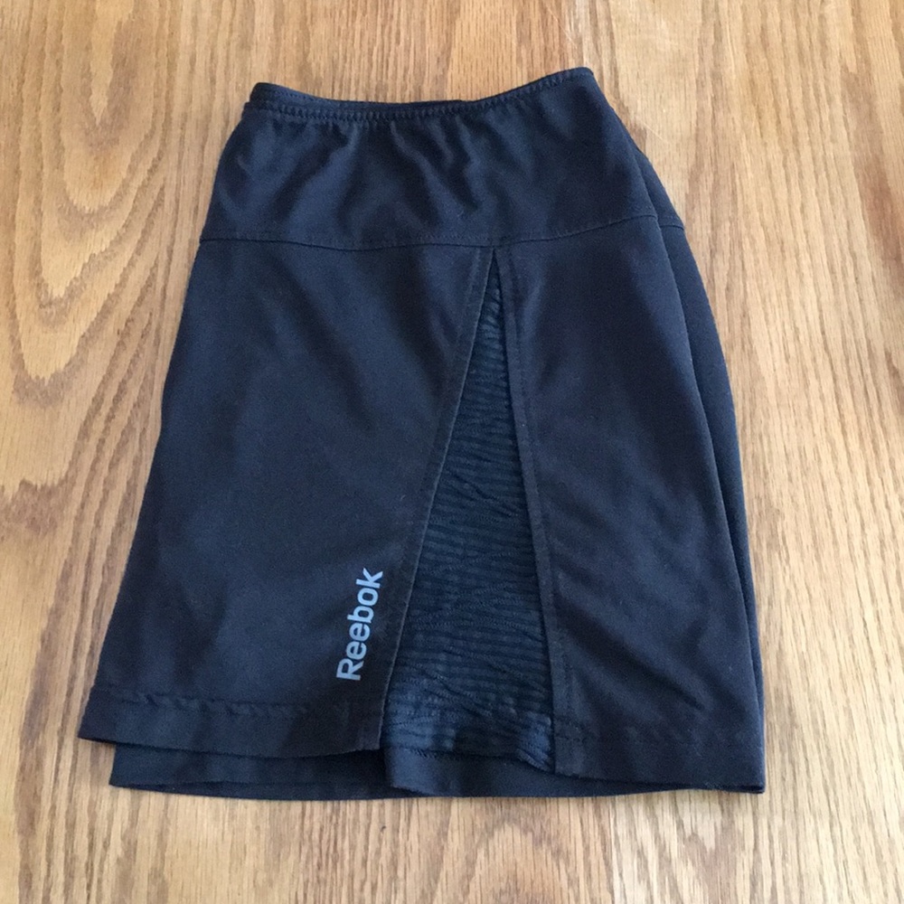 Reebok black skort super comfy